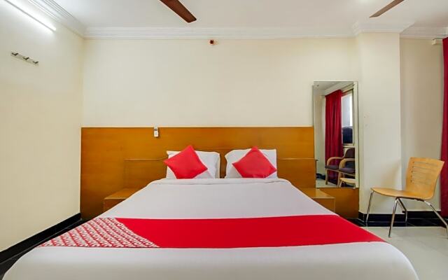 OYO 71957 Hotel Srinivasa Residency