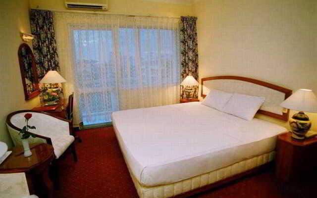 Que Huong Hotel