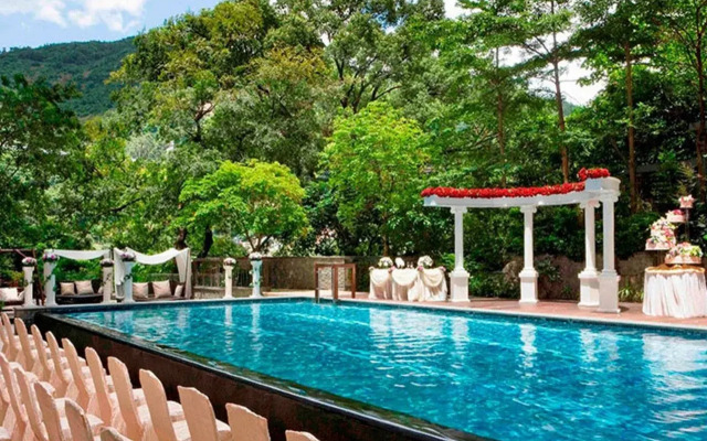Royal View Hotel