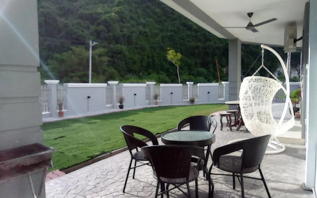 Sky Mountain View Relaxing Ipoh -10-16 pax- no party