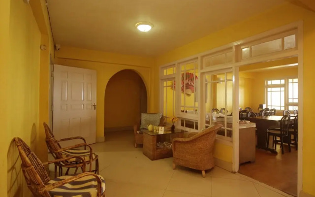 OYO 4305 Yang's Inn