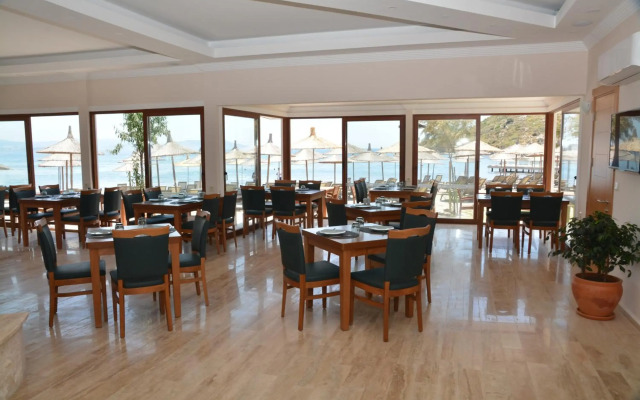 Club Marma Hotel