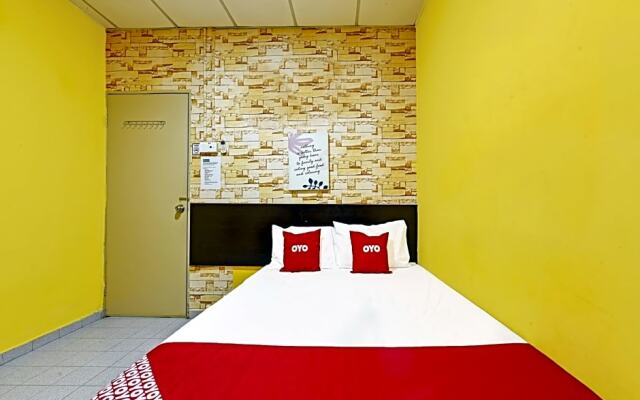 OYO 89694 de Lodge Hotel