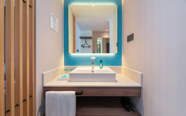 Holiday Inn Express Dongyang Hengdian by IHG