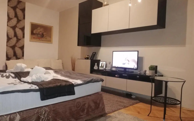 Heni Apartman