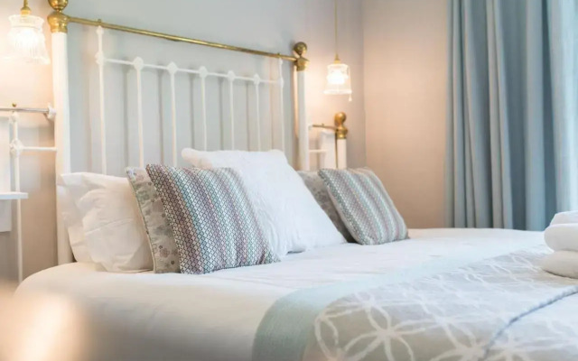 Talking Trees - The sound of silence