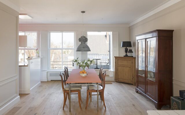 Grand Max Apartment