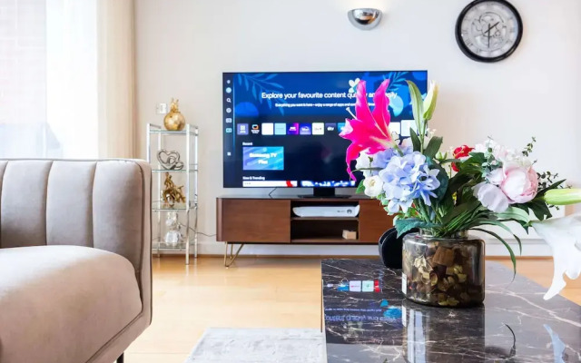 Waterside Bliss Executive Apartment