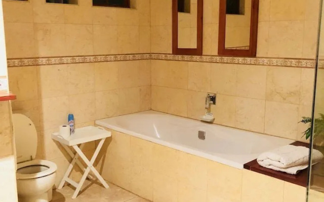 Houghton Hill Cottage