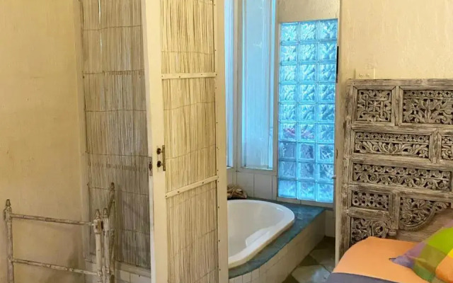 Shady Grove Healing Centre and Homestay