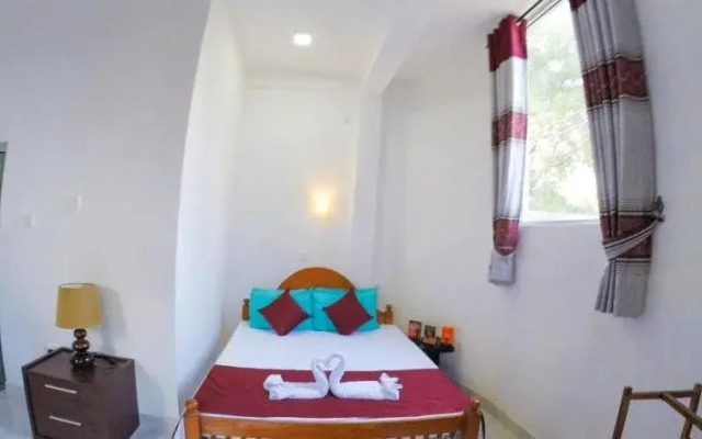 Sanctuary Cove Guest House