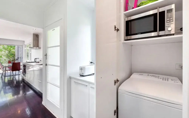 Bright Airy & Spacious 3 BR Home