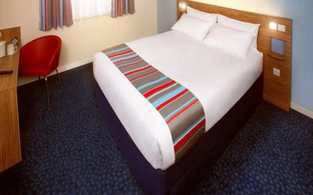 Travelodge Dundee Strathmore Avenue