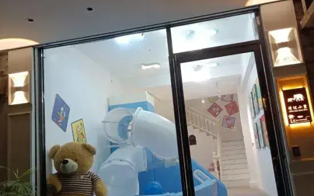 Little Chiang Mai Sky Mirror Store (Yangshuo West Street Longtoushan Wharf Store)