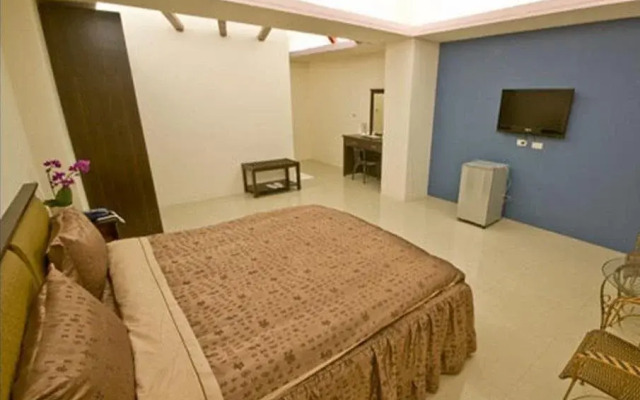 Yue Jing Commercial Hotel