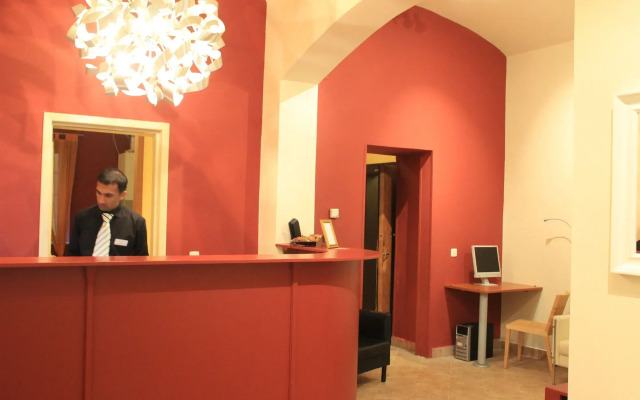 City Lounge Hotel