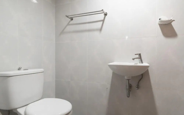 Oyo 90339 Evenciio Apartment