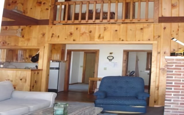 Long Island Deep Cove Cottage - Three Bedroom Home