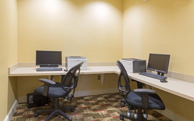 Holiday Inn Statesboro-University Area by IHG