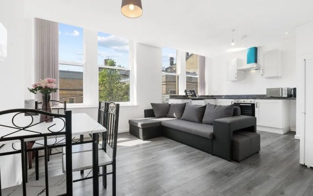 Stay Smiling- Bradford City Centre