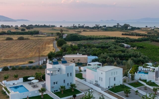 Xenos Villa 4 - Luxury Villa With Private Swimming Pool Near The Sea