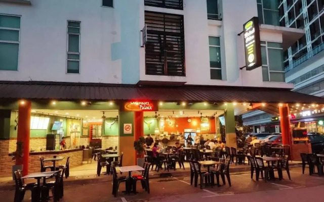 Quality Hotel & Suites Montreal East