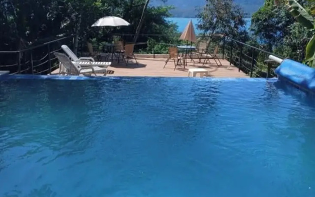 Yumi Chalés Ilhabela