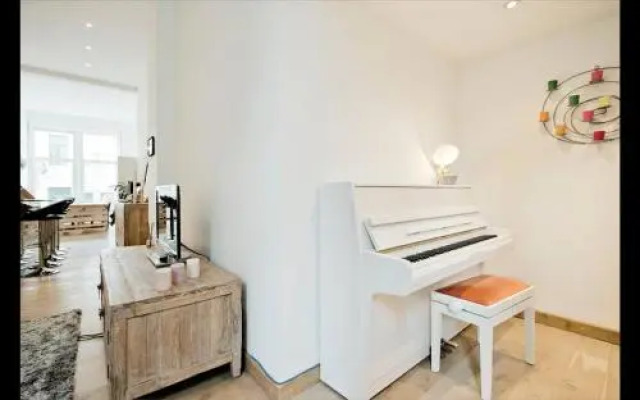 Apartment Pacific