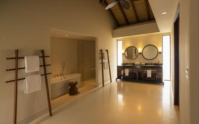 The Residence Maldives at Dhigurah Hotel