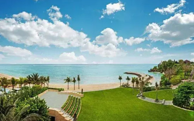 Sanya Light and Shadow Year-round Travel Rental (Yalong Bay Tropical Paradise Forest Park)