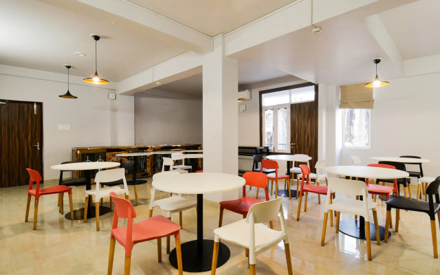 Super OYO Flagship Ag Colony