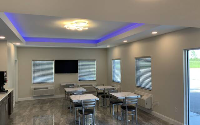 Days Inn by Wyndham Troy IL