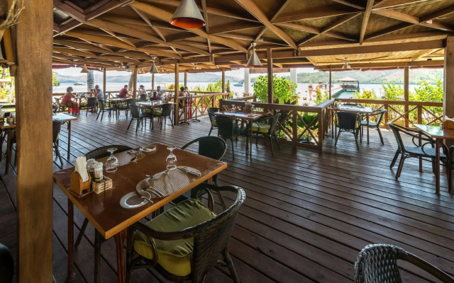 El Rio y Mar Resort