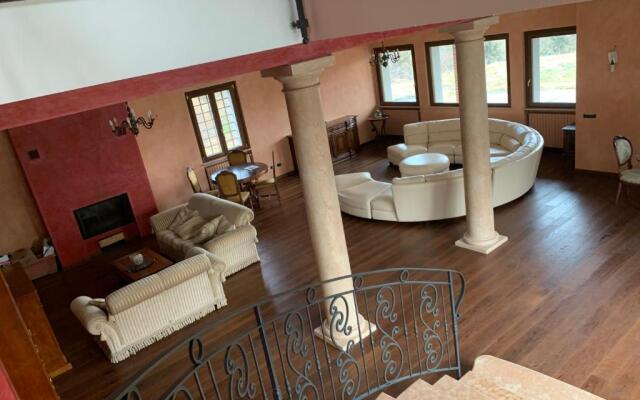 Remarkable 6 Bedrooms Villapiemonte With Land