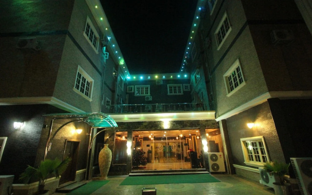 Eterno Hotels Limited