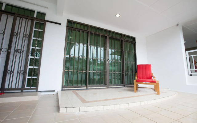 Natol Homestay - Sydney Batu Kawa MJC New Townships