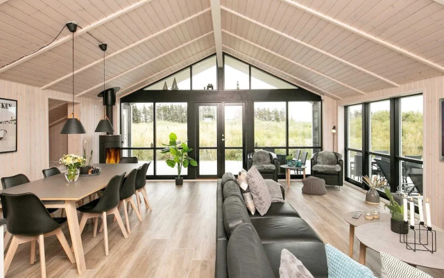 10 Person Holiday Home in Lokken-by Traum