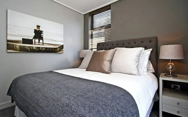 Comfort Meets the Coast at Fairmont 201