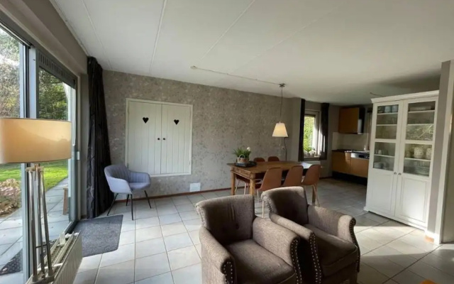 Spacious Home with Garden near Langweerder Wielen