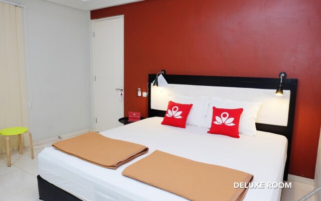 Zen Rooms Anjani Galaxy Mall Syariah - Hostel