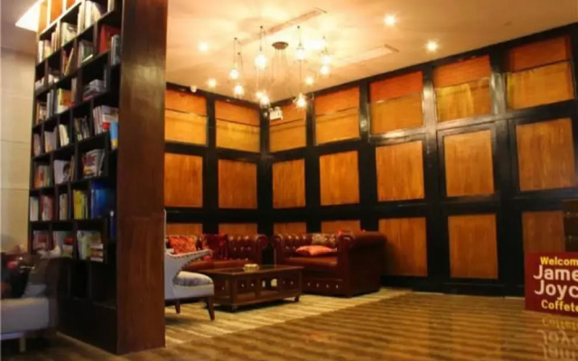 James Joyce Coffetel Jishou North People Road