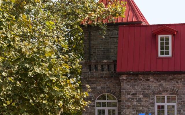 The Yihe Yangtze Hotel