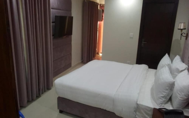 Shelton Suites Bhurban