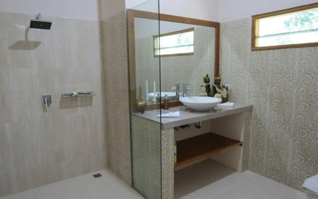 Rumah Bali Santai