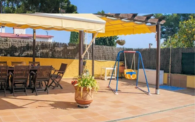R88 Casa Alegre