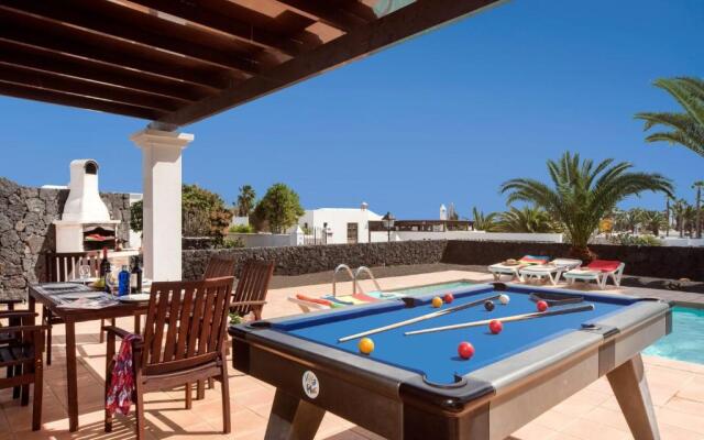 Villa Papagayo by Villa Plus