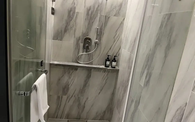 Tuke Hotel (Shanghai Hongqiao Hub Yan'an West Road Branch)