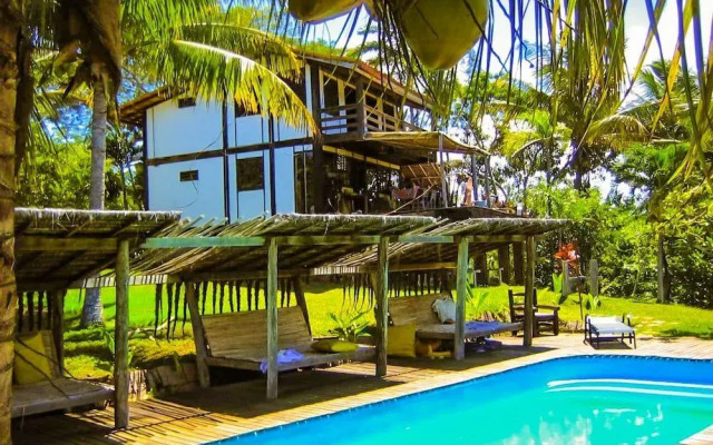 Art Jungle Eco Lodge