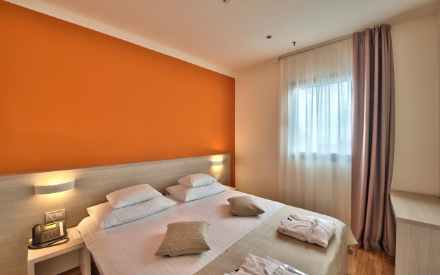 Crvena Luka Resort