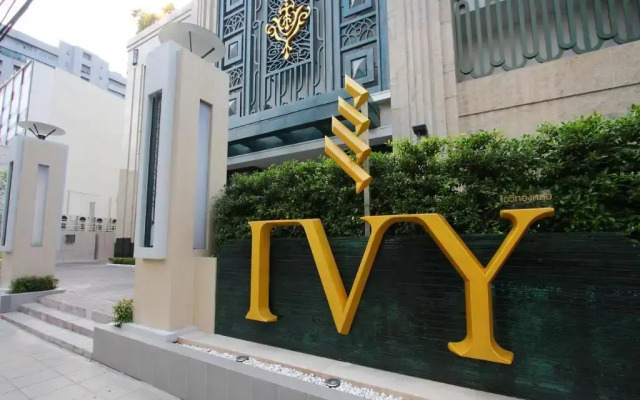 Ivy Thonglor 55